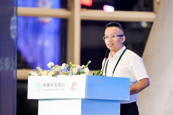 農(nóng)情億萬家 中國(guó)農(nóng)業(yè)銀行深化推進(jìn)“誠(chéng)信、興商、惠民”主題消費(fèi)節(jié)
